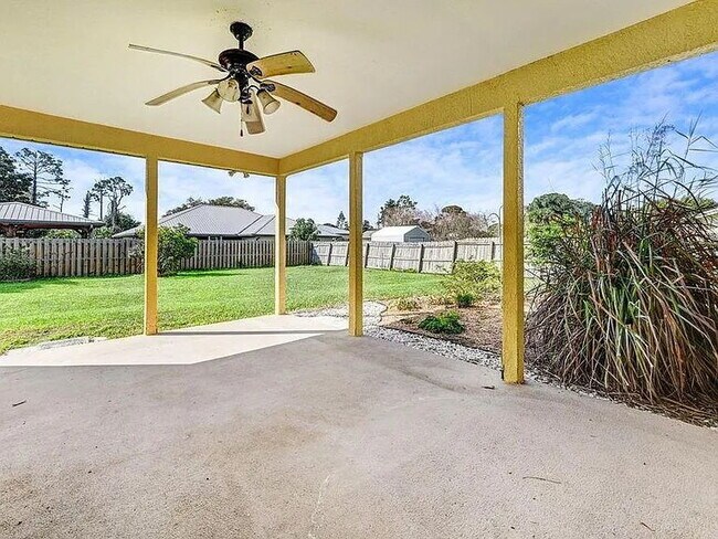 Building Photo - Remodeled Home Near Schools