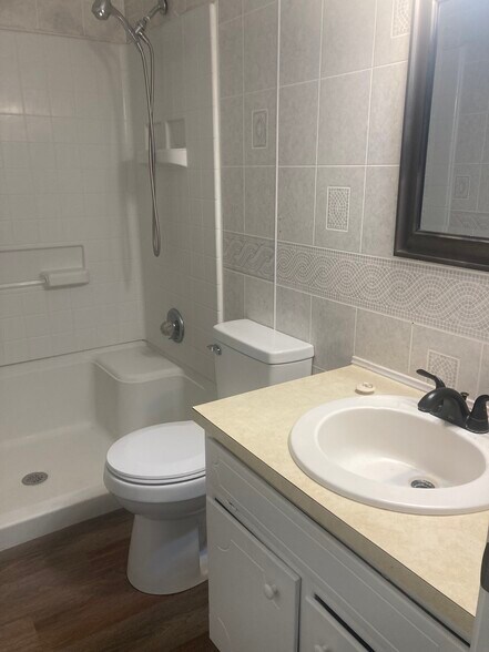 Building Photo - 6717 Monnett Rd