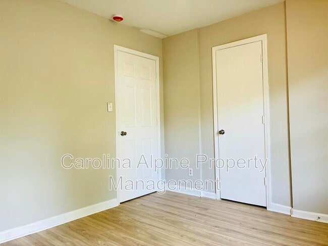 Building Photo - 6800 Fieldvale Pl