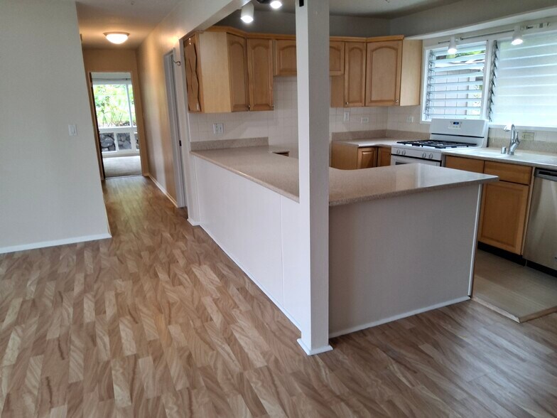 Open kit and Living area - 1375 Akalani Loop