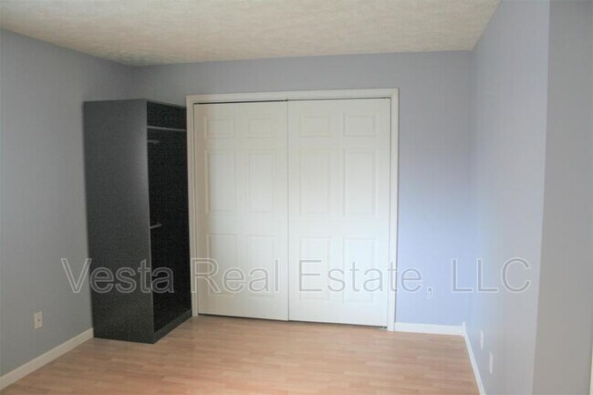 Building Photo - 1913 Tracy Dr