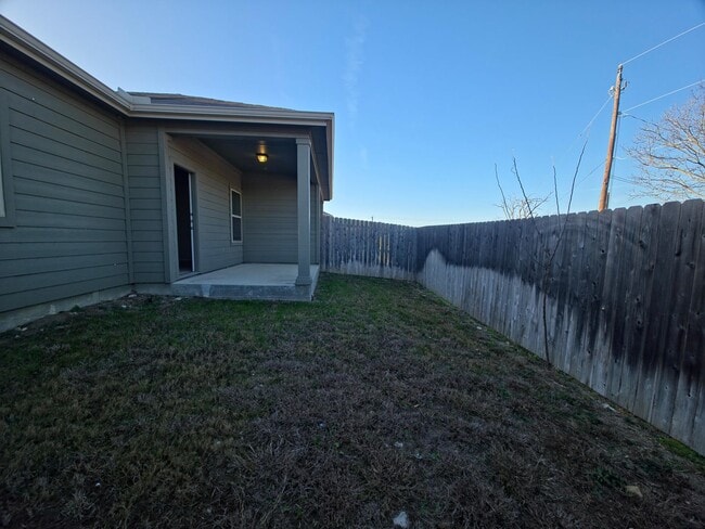 Building Photo - 1208-1210 Garland RD