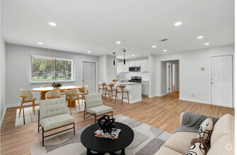 Building Photo - 115 E Tiffany Dr