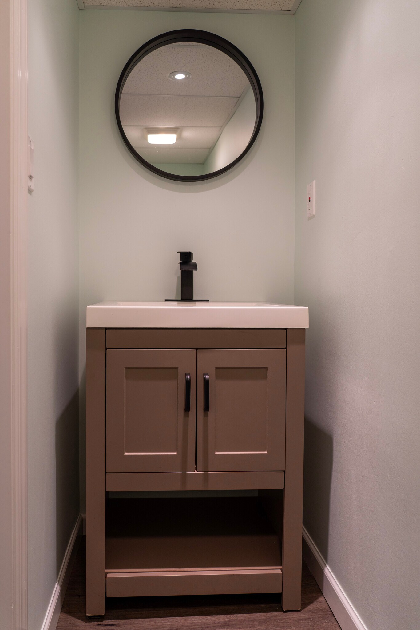 Building Photo - 22 Chapman St