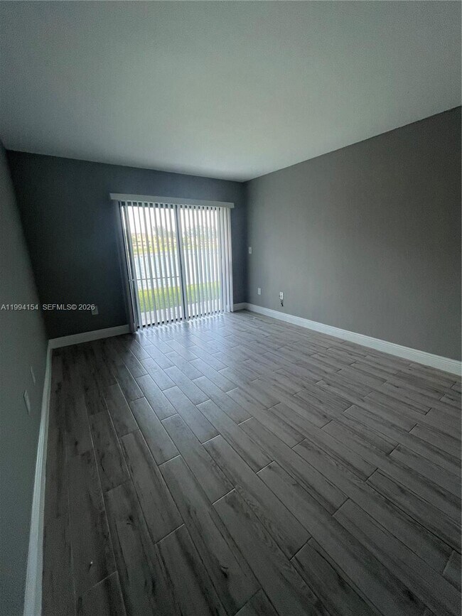 Building Photo - 5200 NW 31st Ave