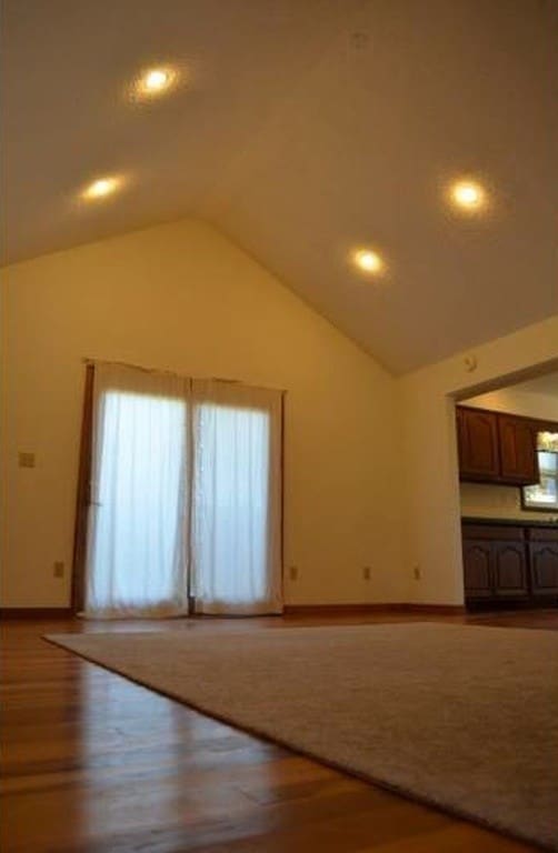 Building Photo - 4444 Coe Rd