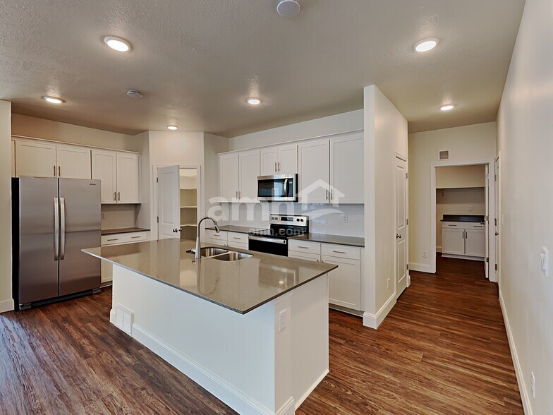 Building Photo - 2605 W 3290 S