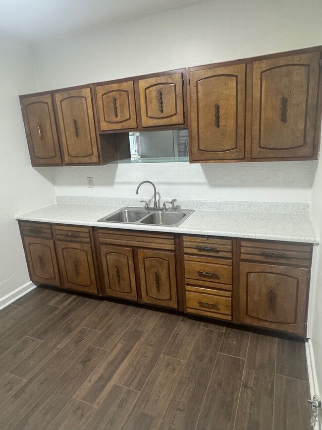 Building Photo - 1821 4th Ave