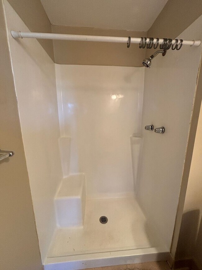 Building Photo - 4113-4115 W 22nd St