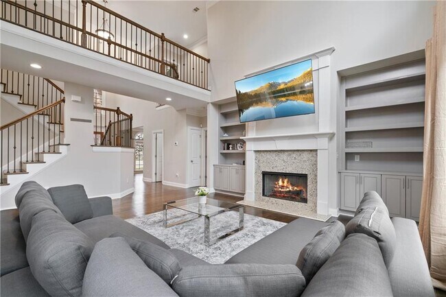 Building Photo - 4402 Income Cir