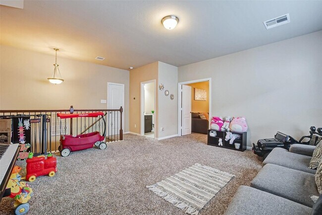 Building Photo - 623 Orlandis Ln