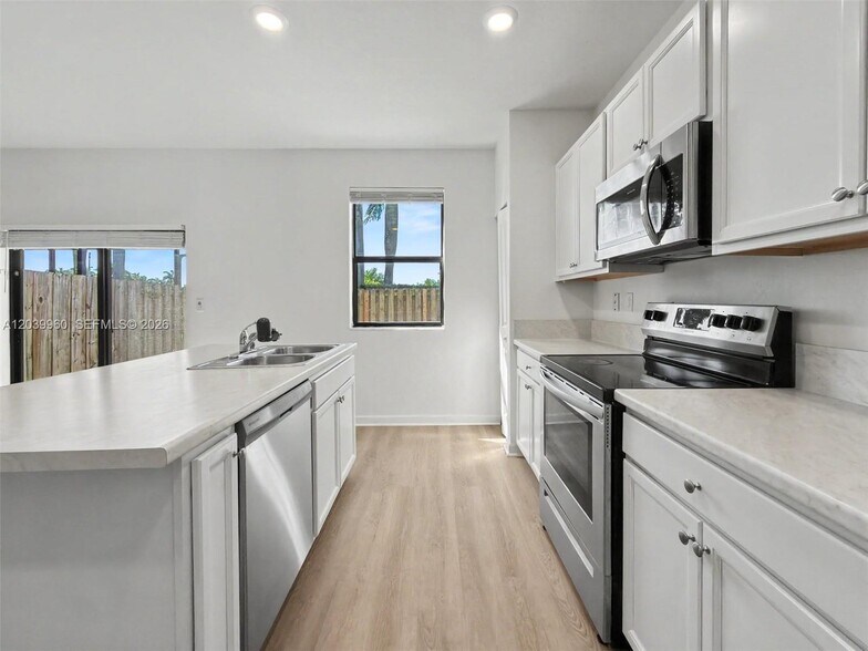 Building Photo - 11296 SW 254th Ter