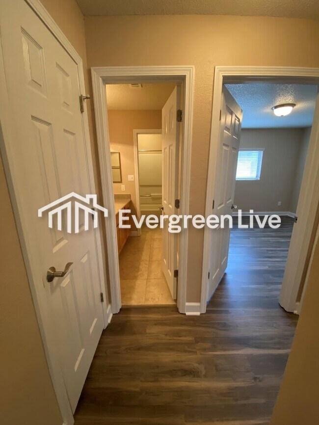 Building Photo - 65 Assana Ct