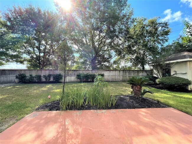Building Photo - 16002 Speyburn Ct