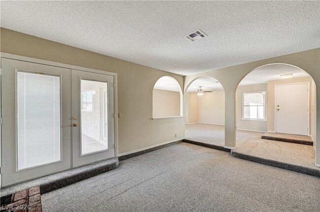 Building Photo - 6813 W Greydawn Dr