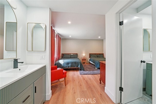 Building Photo - 1500 Country Club Dr