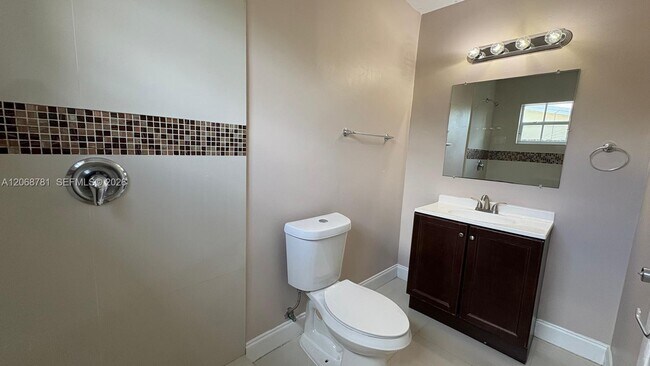 Building Photo - 251 N 68th Terrace