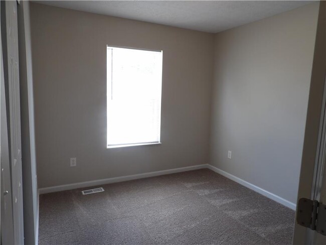 Building Photo - 62 Pine Top Dr