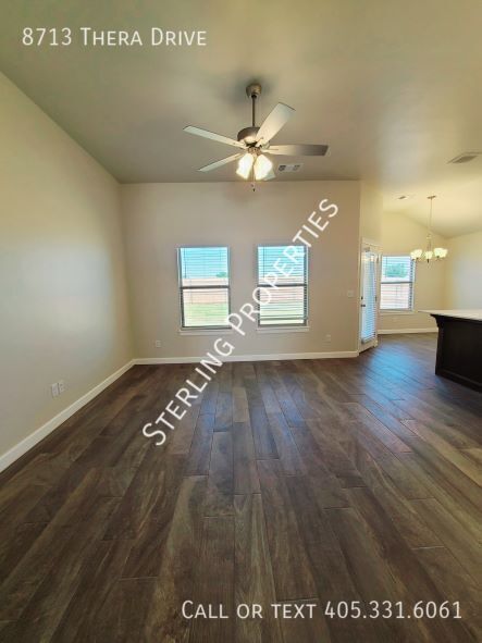 Building Photo - 8713 Thera Dr