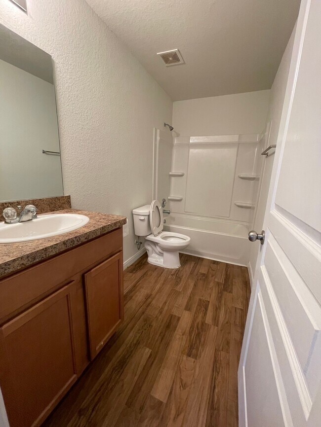 Building Photo - 12306 Skyview Rise Ct