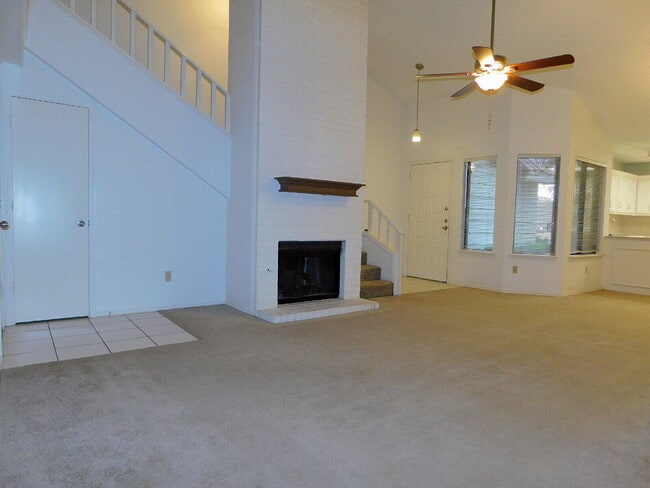 Building Photo - 6816 Frankford Ave