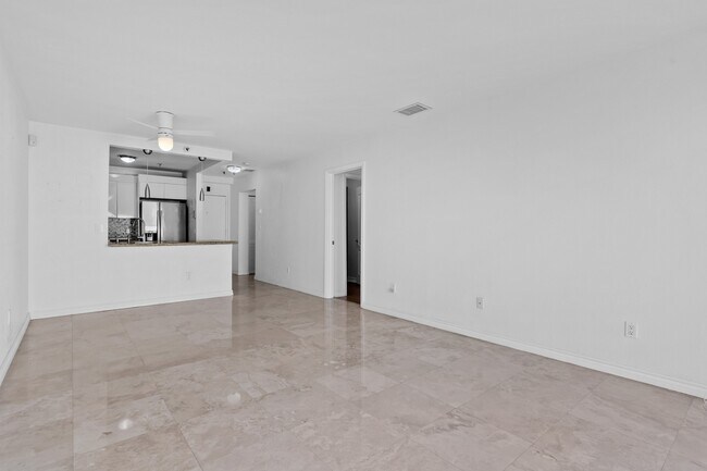 Building Photo - 677 NE 24th St