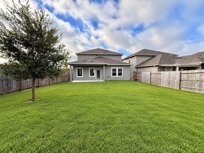 Building Photo - 204 Brks Mnr Ct