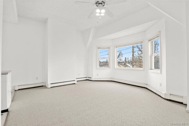 Building Photo - 54 Wildey St