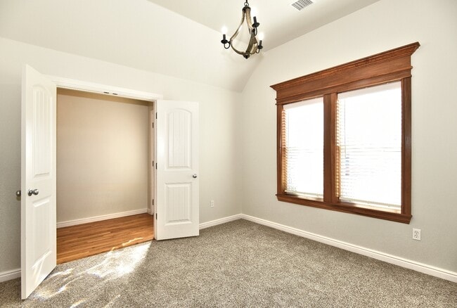 Building Photo - 18509 E 46th St