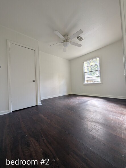 Building Photo - 4909 Gum St