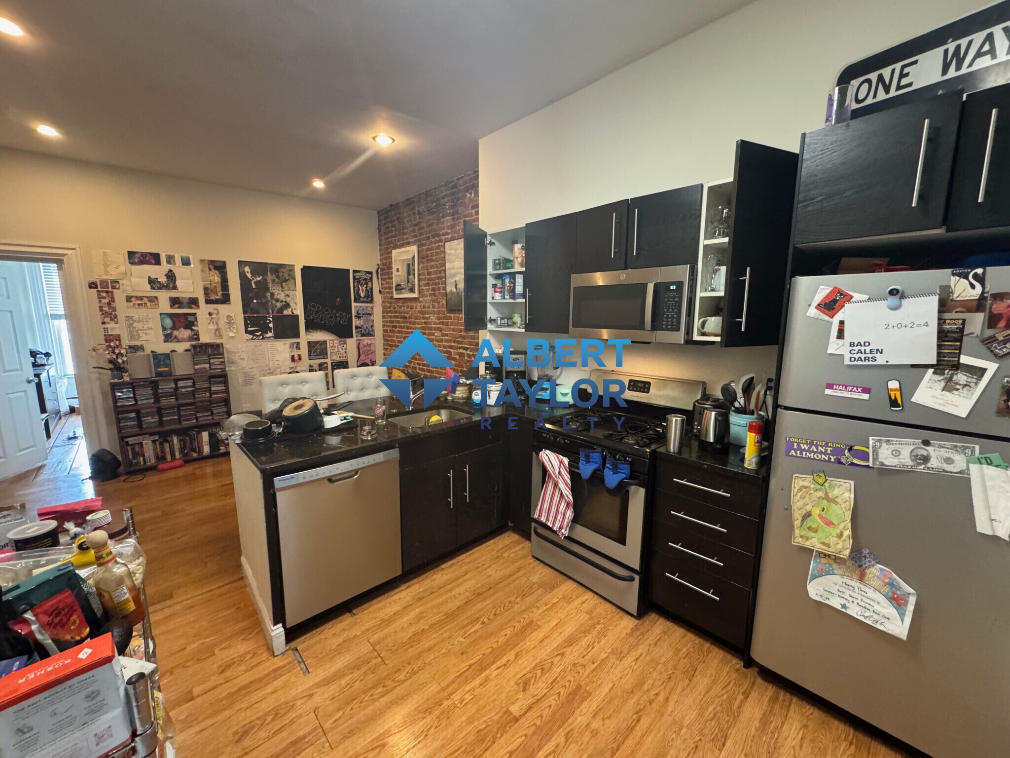 Building Photo - 237 Northampton St