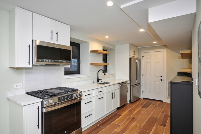 Building Photo - 5200 N Winthrop Ave