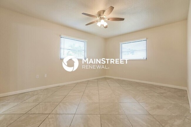 Building Photo - 3 Bedroom Pet-Friendly Home in PORT CHARLOTTE, FL with Main Street Renewal