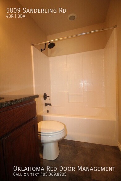 Building Photo - 5809 Sanderling Rd