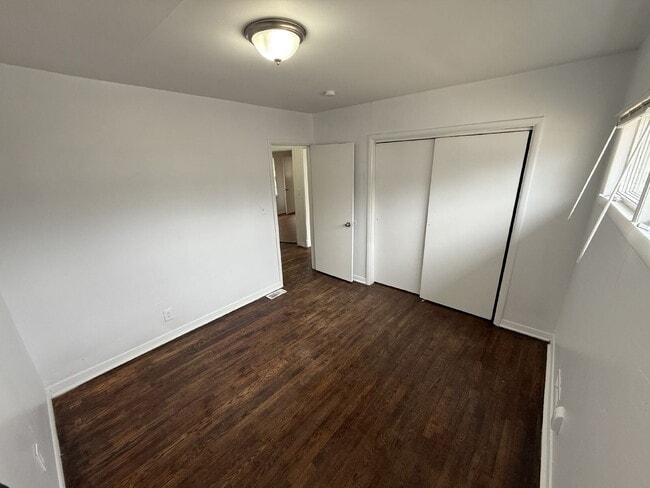 Building Photo - **READY NOW** 4 Bedroom/2 Bath Home In KCMO