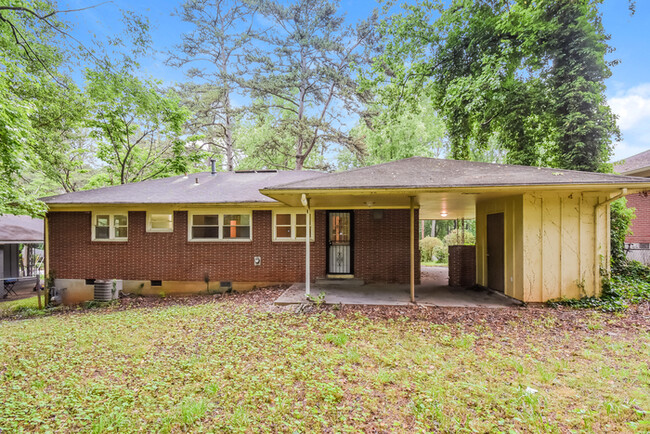 Building Photo - Charming 3-Bedroom Brick Home