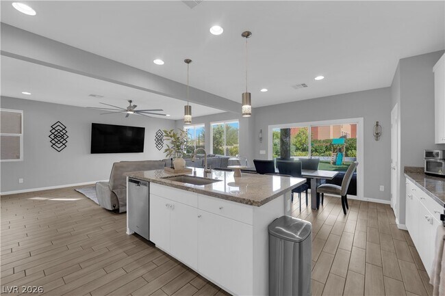 Building Photo - 3032 Cipro Ave