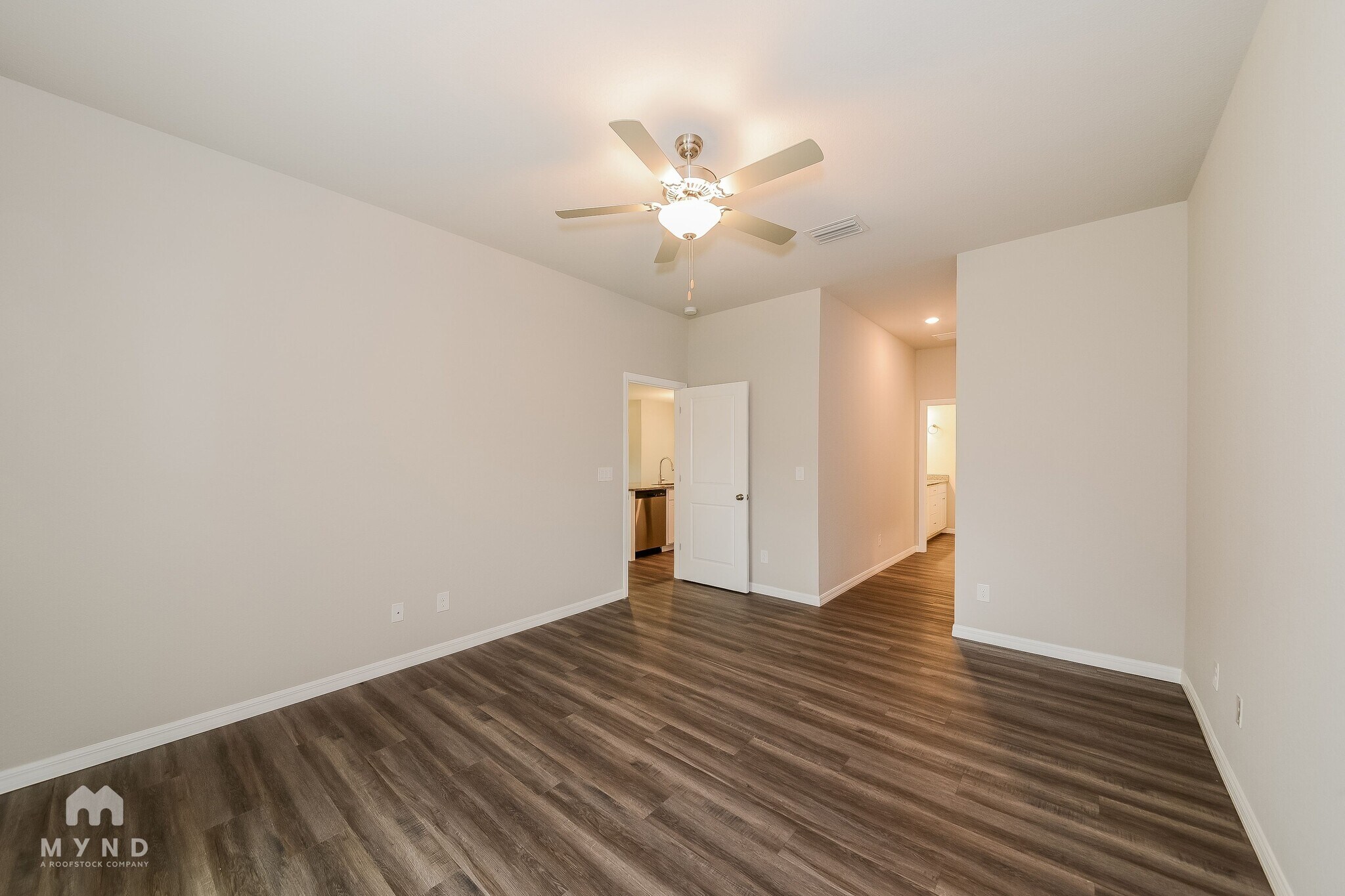 Building Photo - 216 Prineville St