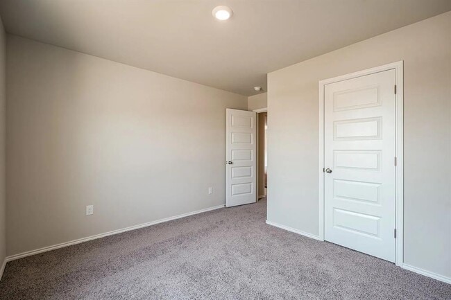 Building Photo - 11628 NW 95th St