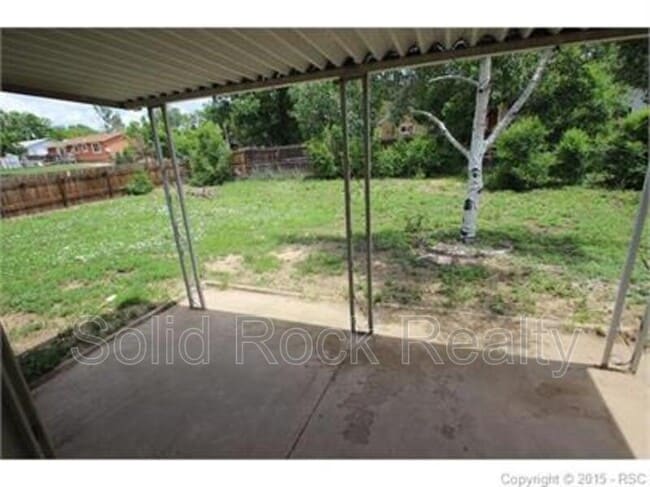 Building Photo - 2505 Gina Dr