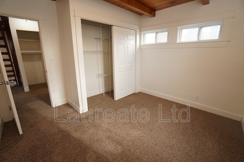 Building Photo - 2442 Benton St