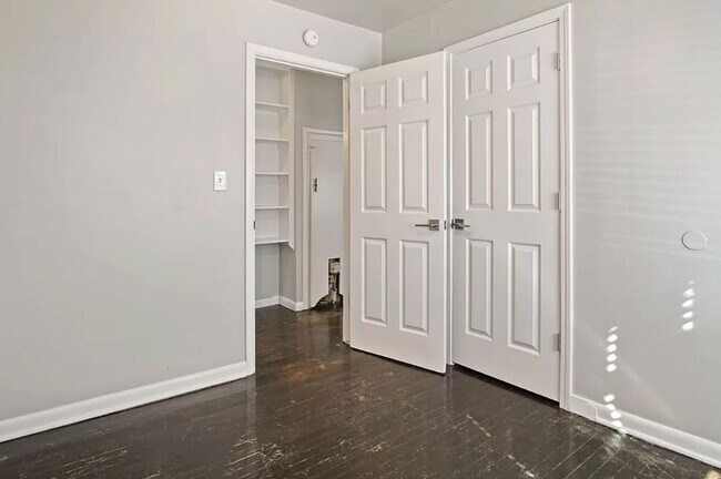 Building Photo - Cozy 3BD/1BTH Home Conveniently Located near I-240 & I-44