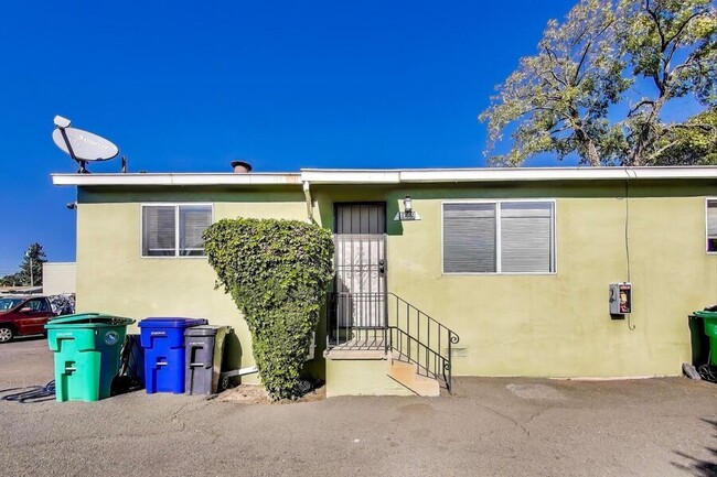 Building Photo - Spacious 2 Bed 1 Bath in San Leandro!