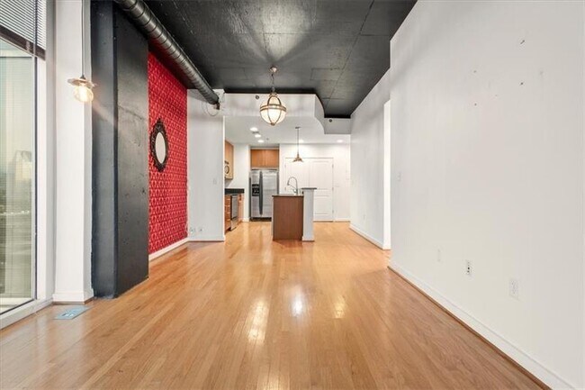 Building Photo - 250 Pharr Rd NE
