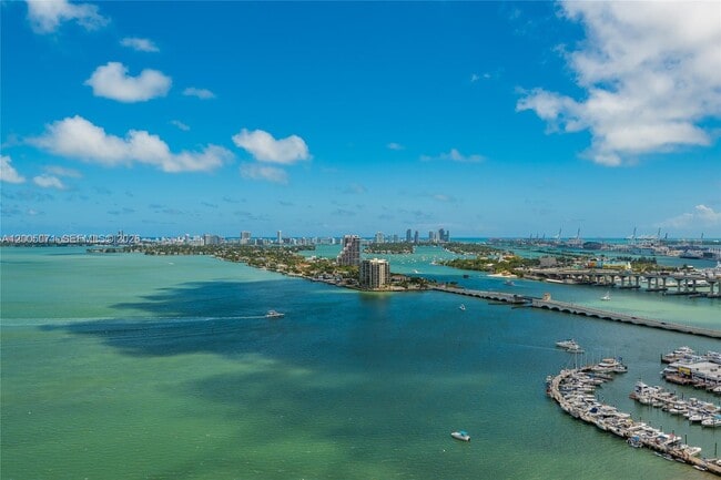 Building Photo - 488 NE 18th St