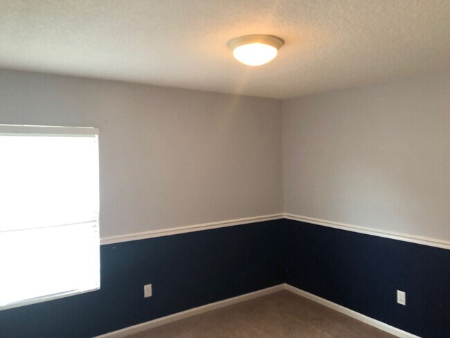 Building Photo - 3 br, 2 bath House - 185 TWIN LAKES DRIVE