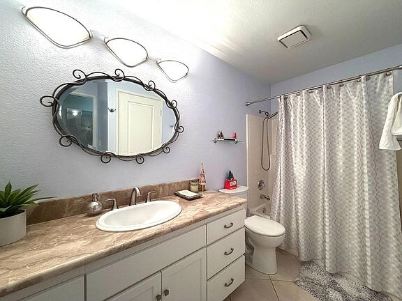 Building Photo - 3120 Heather Ridge Dr