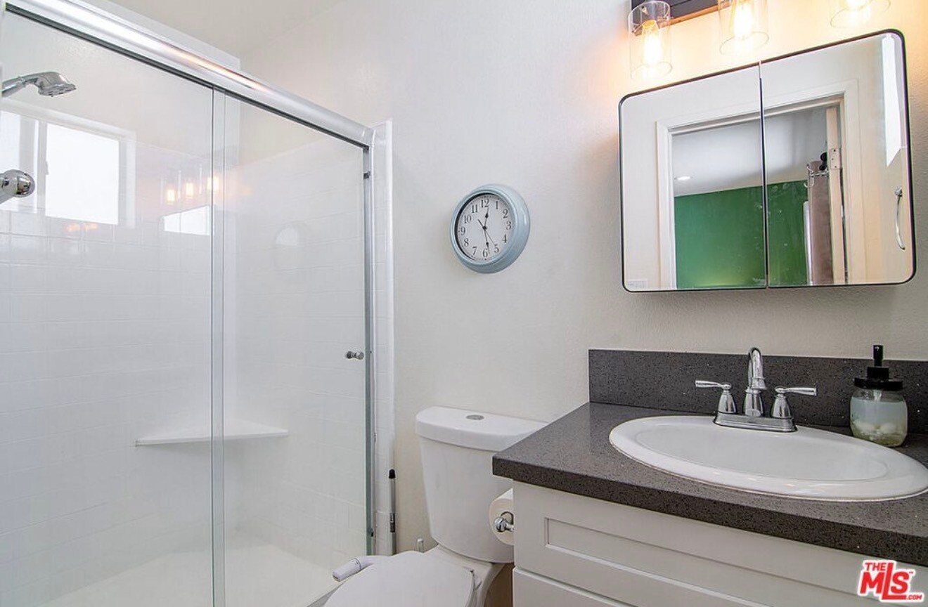 Building Photo - 4358 Mammoth Ave