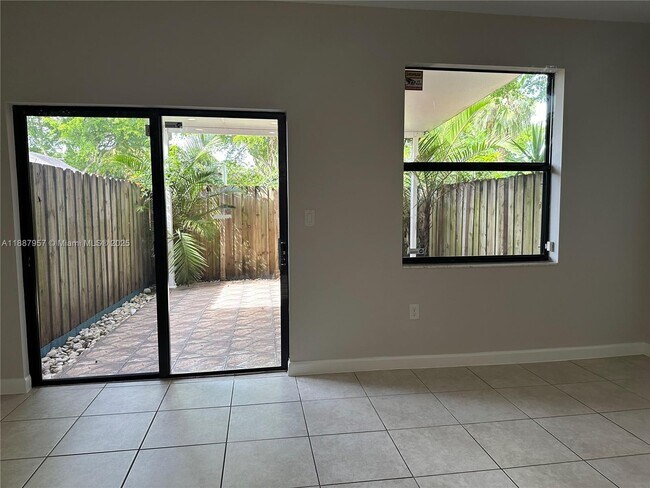 Building Photo - 15109 SW 113th Terrace