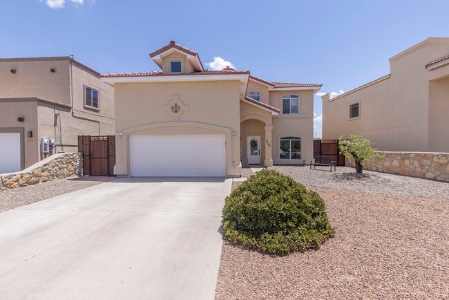 Building Photo - 3640 Ascencion Cir